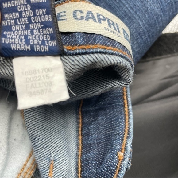 GAP Vintage Jeans Y2K Low Rise Capri Jeans 2003 Size 4 straight leg Tab waist - Picture 10 of 10